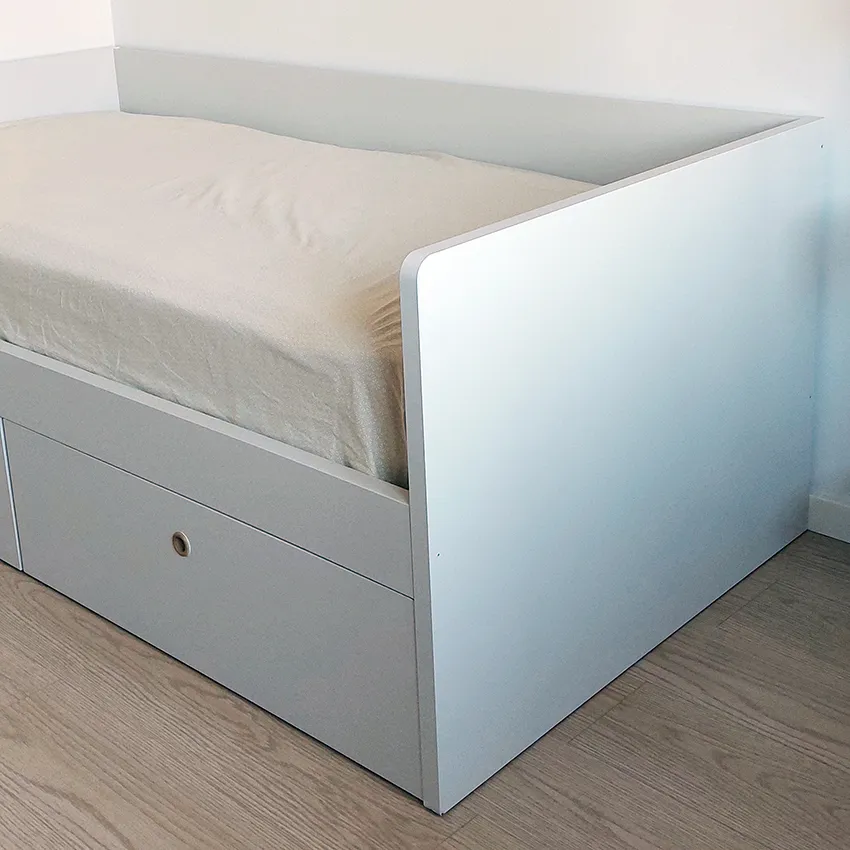 Esmaltar muebles juveniles en Barcelona - BARNACOLOR